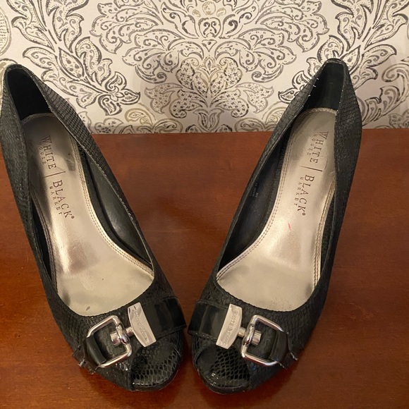 White House Black Market High Heels - Picture 5 of 5